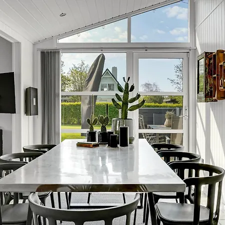 Feriehus 4 Bedroom Amazing In *