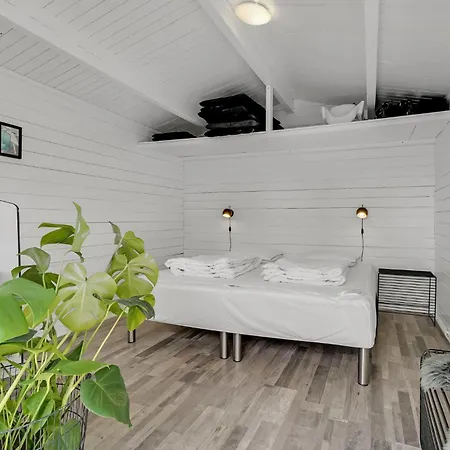Feriehus 4 Bedroom Amazing In Bogense