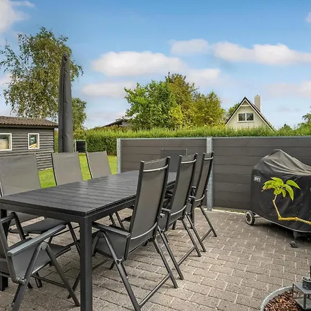 4 Bedroom Amazing In Feriehus *