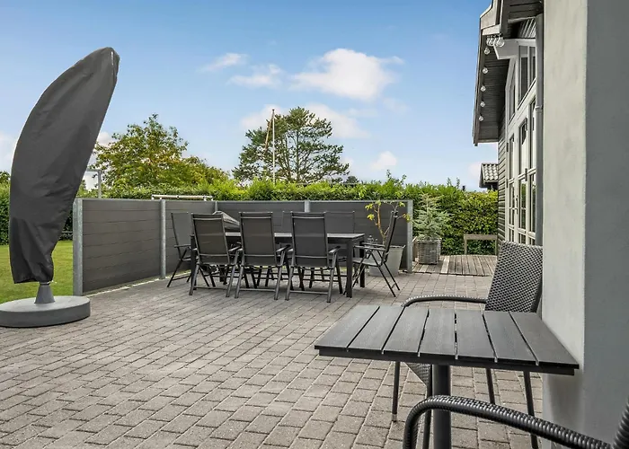 4 Bedroom Stunning In * Bogense
